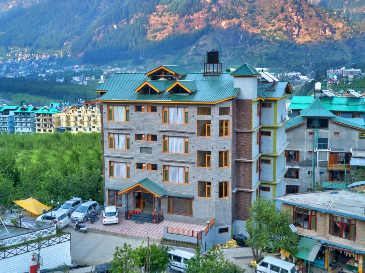Manali Hotel Booking