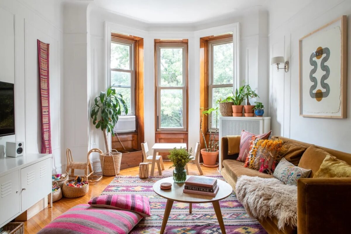 Domestic Textiles in Modern Home Decor