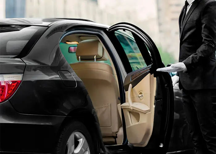 Weybridge airport taxi 