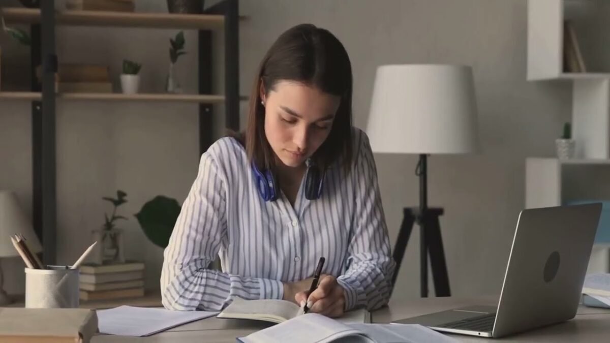 Mastering the Art of Assignment Writing