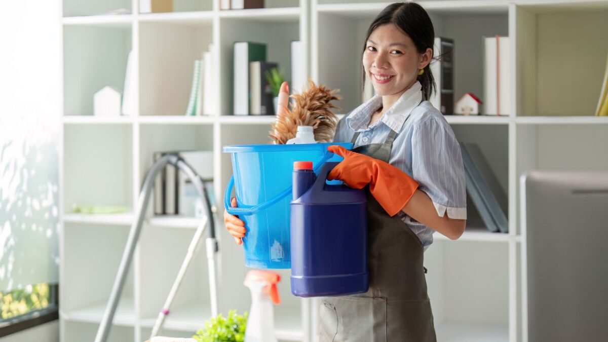 Busy-Singapore-Parents-Struggling-with-Chores